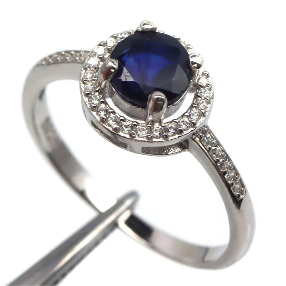 Elegant Natural Blue Sapphire w/ Zircon in 925 Sterling Silver Ring size 8.25